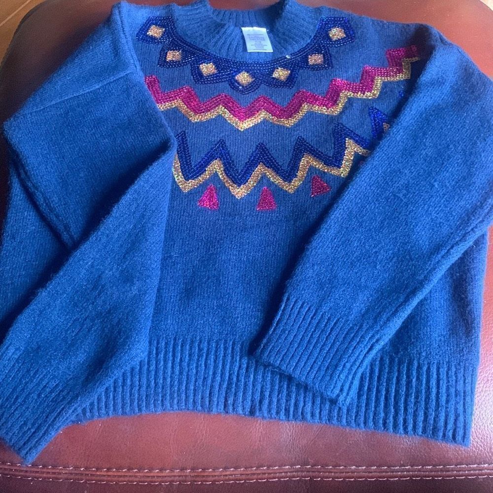 - Girls Sweater - Picture 7 of 7